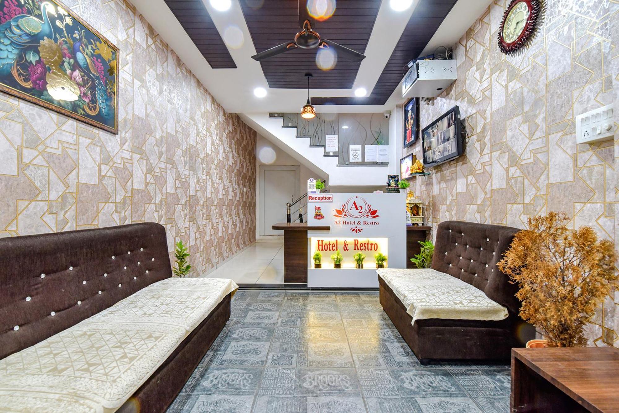 Fabexpress A2 And Restro Hotell Indore Exteriör bild